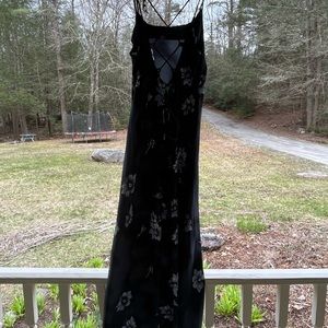 Size 9/10 maxi dress womens blue gray excellent used condition